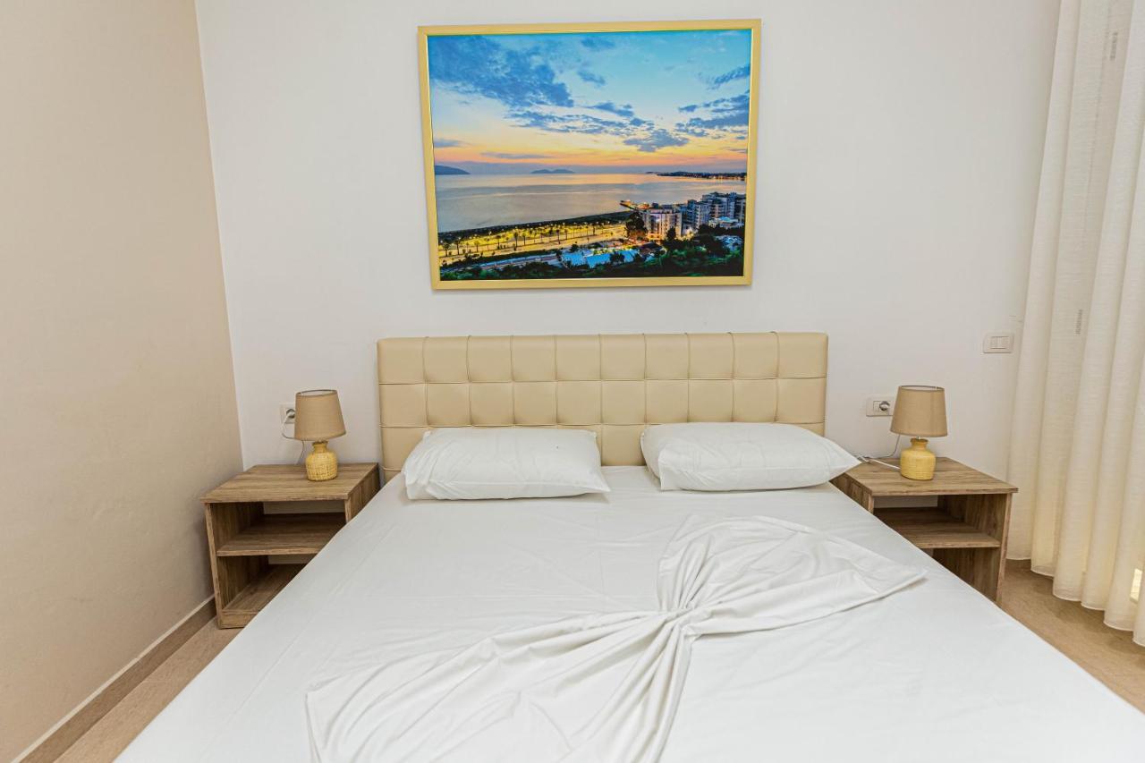 Jordan'S Hotel Vlorë Екстериор снимка