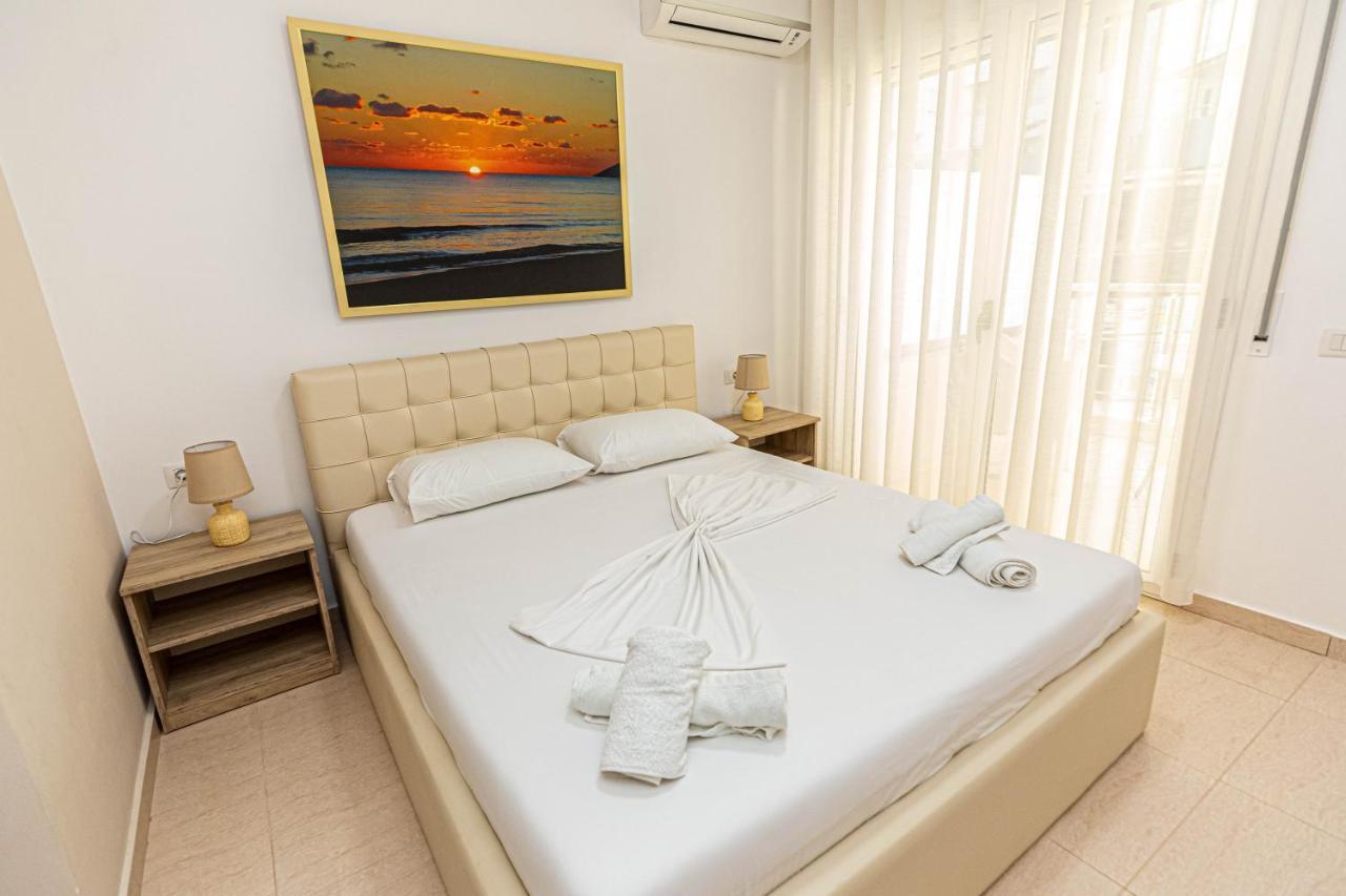 Jordan'S Hotel Vlorë Екстериор снимка