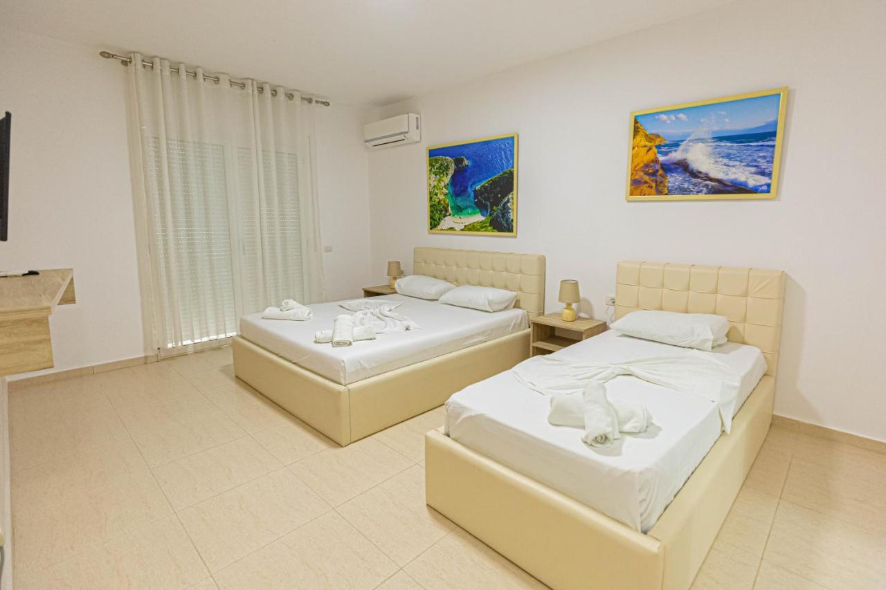 Jordan'S Hotel Vlorë Екстериор снимка