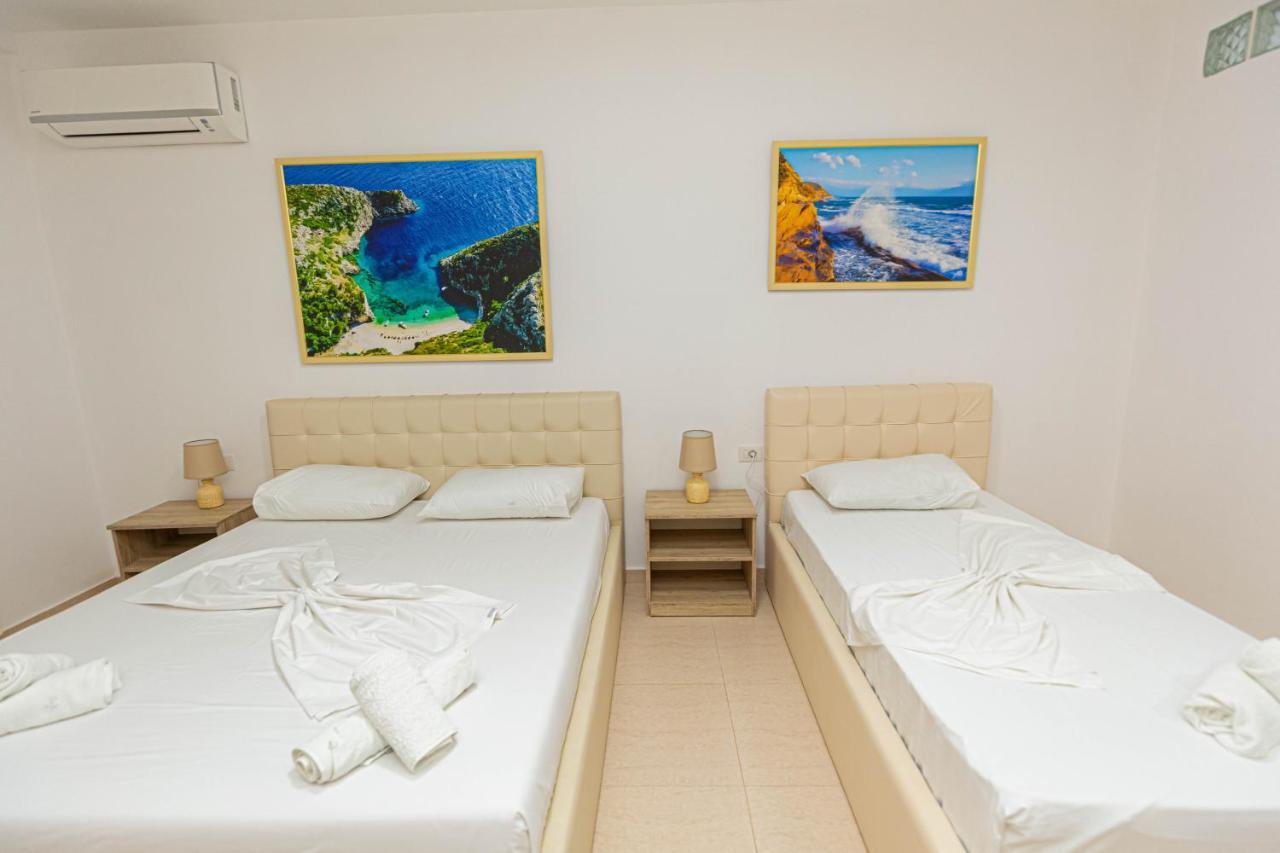 Jordan'S Hotel Vlorë Екстериор снимка