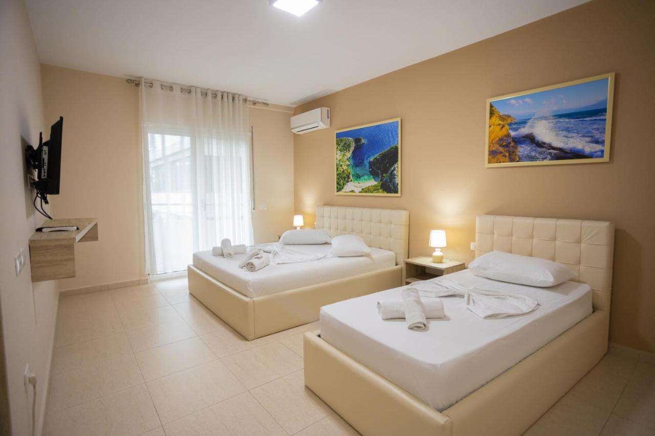 Jordan'S Hotel Vlorë Екстериор снимка